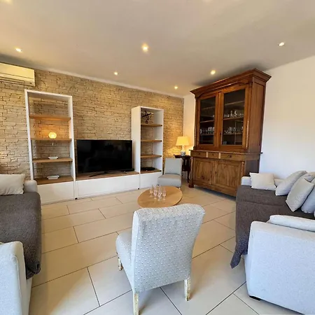 Duplex 4 Pieces, Terrasse, Climatisation, 6 Pers - - Fr-1-845-6 * Six-Fours-les-Plages